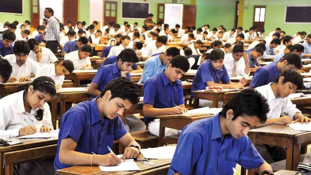 उत्तराखंड बोर्ड: बेटियां फिर निकली आगे, इंटर में 85.38 और हाईस्कूल में 84.06 रहा रिजल्ट