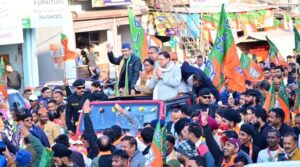 हरबर्टपुर में सीएम धामी के रोड-शो और जनसभा में उमड़ा जनसैलाब हरबर्टपुर में सीएम धामी के रोड-शो और जनसभा में उमड़ा जनसैलाब