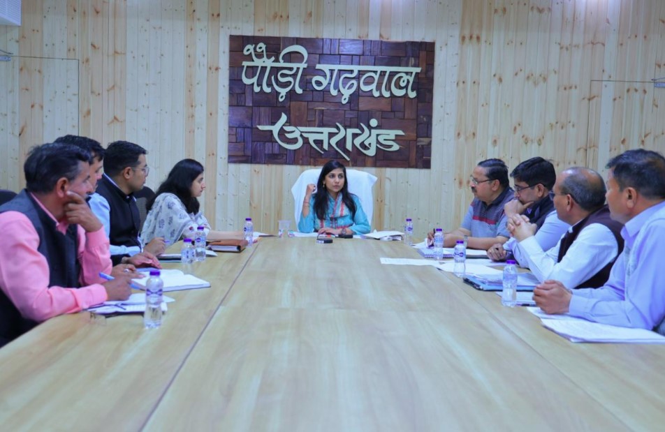 स्वतंत्रता संग्राम सेनानियों के सम्मान और उनके परिजनों की समस्याओं के निराकरण हेतु हुई अहम बैठक स्वतंत्रता संग्राम सेनानियों के सम्मान और उनके परिजनों की समस्याओं के निराकरण हेतु हुई अहम बैठक