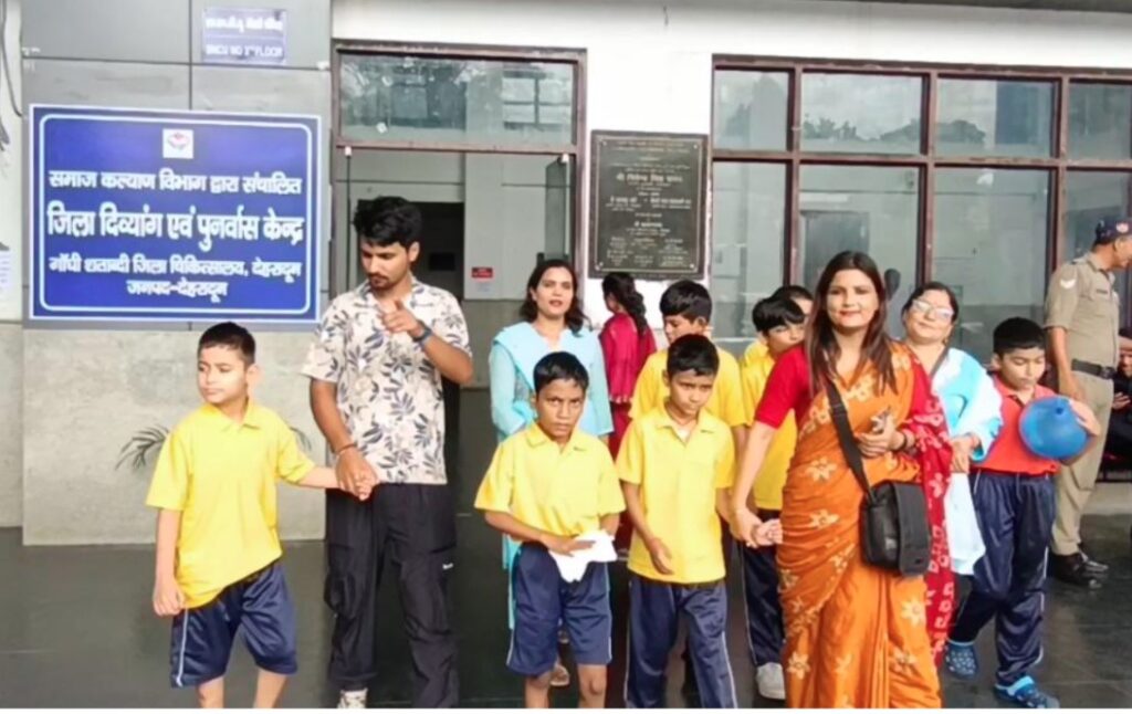दिव्यांगजनों के लिए वरदान बना डीडीआरसी, सैकड़ों को मिला लाभ दिव्यांगजनों के लिए वरदान बना डीडीआरसी, सैकड़ों को मिला लाभ