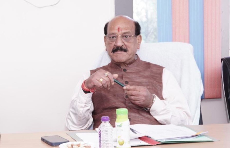 स्वास्थ्य मंत्री ने 7 मेडिकल कॉलेजों एवं राज्य कैंसर संस्थान, हल्द्वानी के साथ की मैराथन समीक्षा बैठक स्वास्थ्य मंत्री ने 7 मेडिकल कॉलेजों एवं राज्य कैंसर संस्थान, हल्द्वानी के साथ की मैराथन समीक्षा बैठक